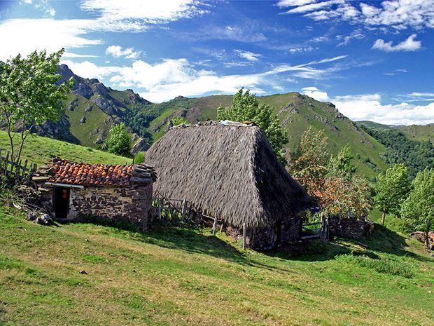Brañas construcciones de Pastores Asturias