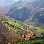 Entorno alojamiento casa rural L'Arboleu Asturias Teverga