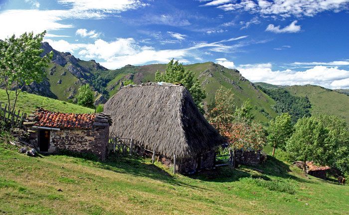 Alojamiento rural ideal para dormir cerca del Parque Natural Ubiñas La Mesa, Teverga, Asturias