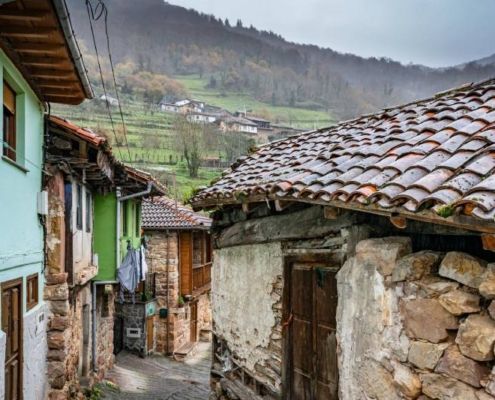 escapada romantica jacuzzi privado cabaña asturias con barbacoa que admite mascotas