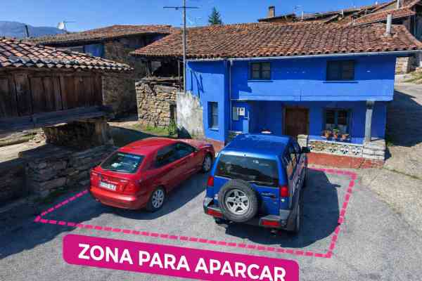 santa-maria-proaza-aparcamiento